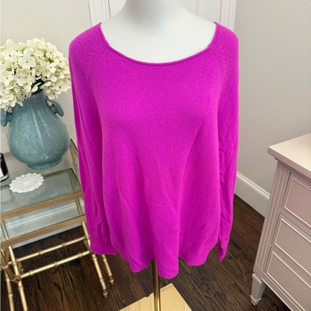360 Cashmere Boat Neck Sweater